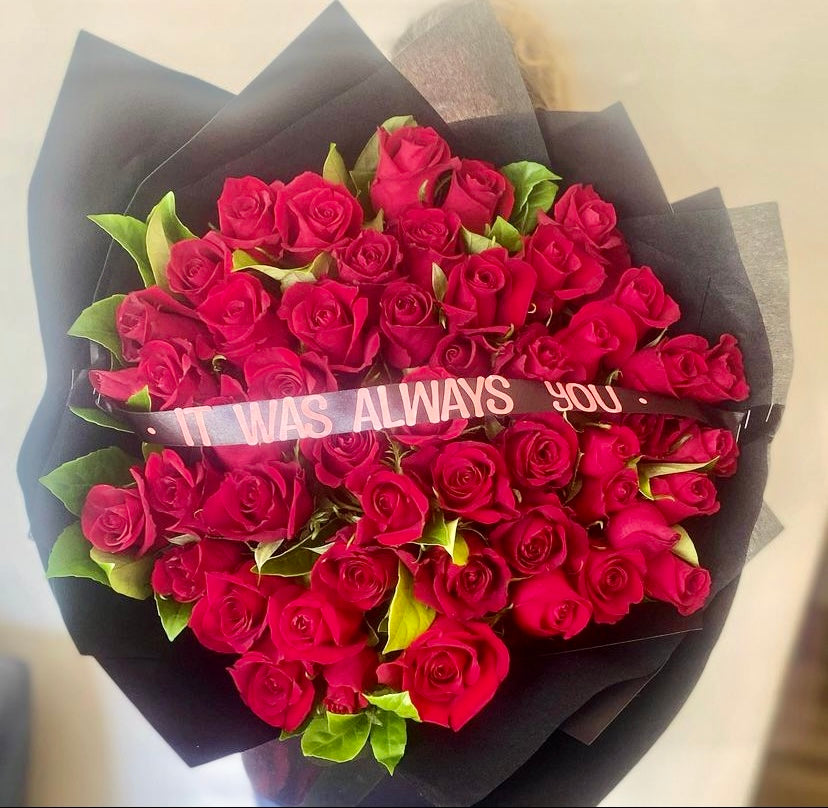 50 red roses bouquet